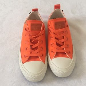 Orange converse